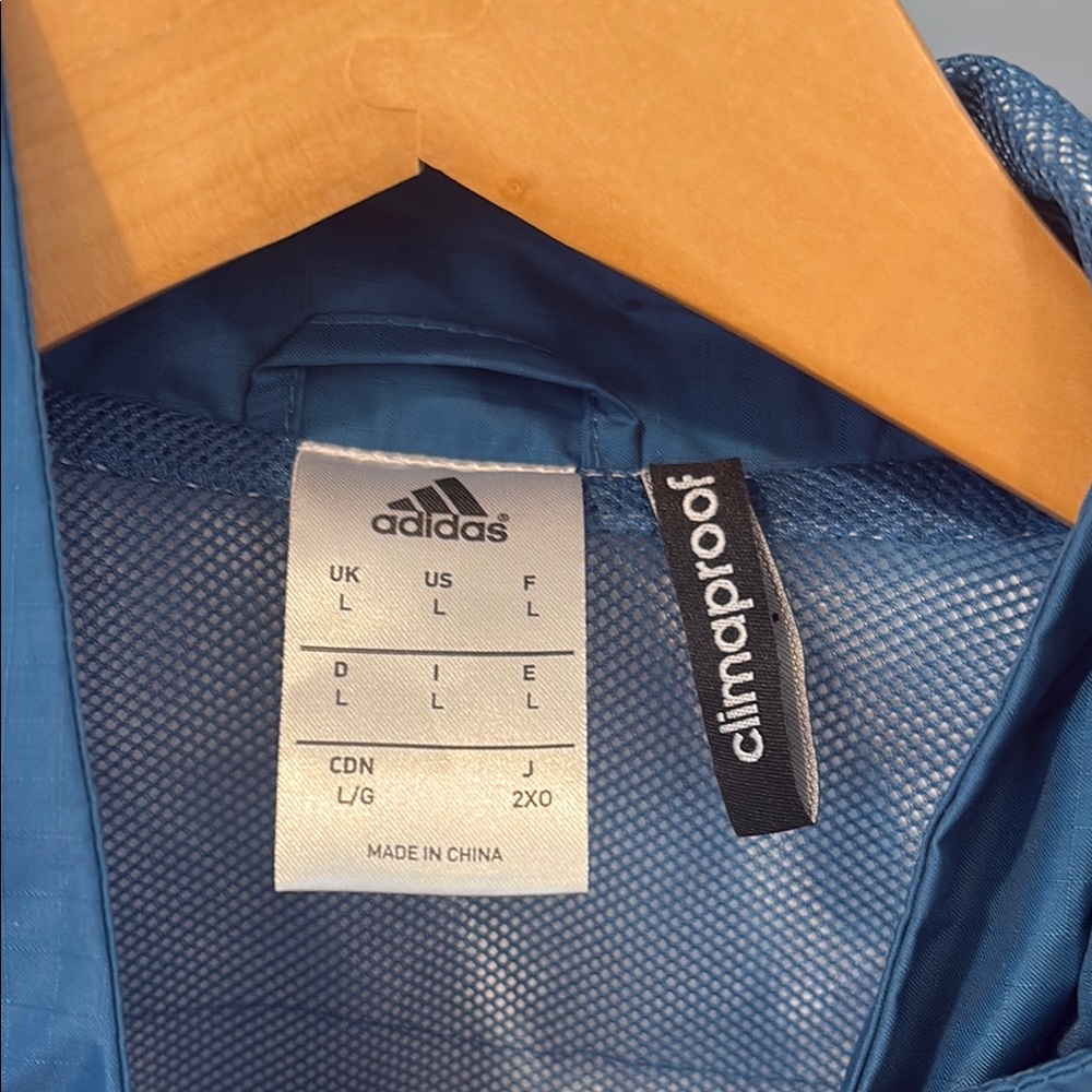 Adidas Men’s Seattle Sounders Blue Raincoat with Green Stripes - Picture 3 of 6